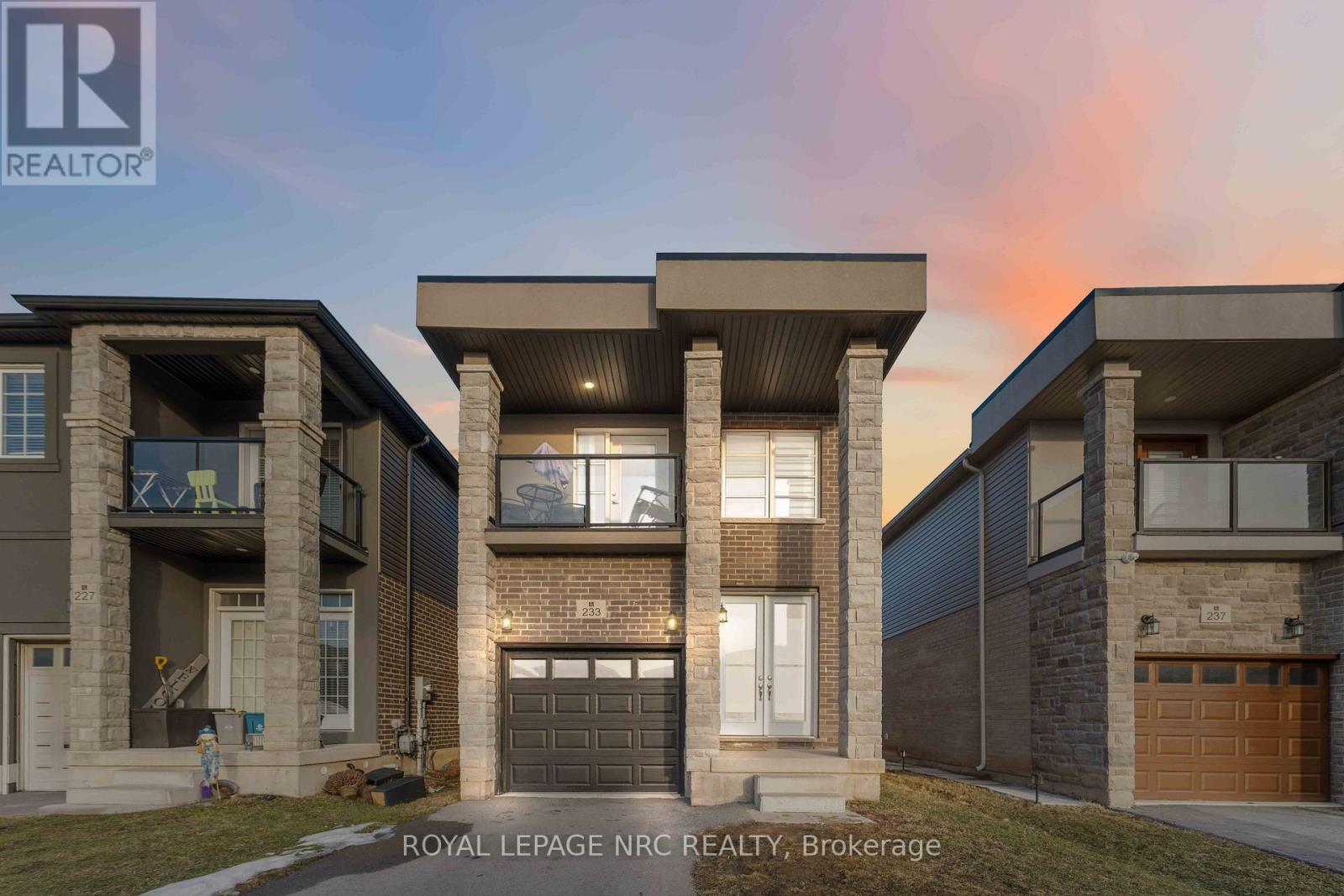 












233 LOUISE STREET

,
Welland (Lincoln/Crowland),




Ontario
L3B1S9

