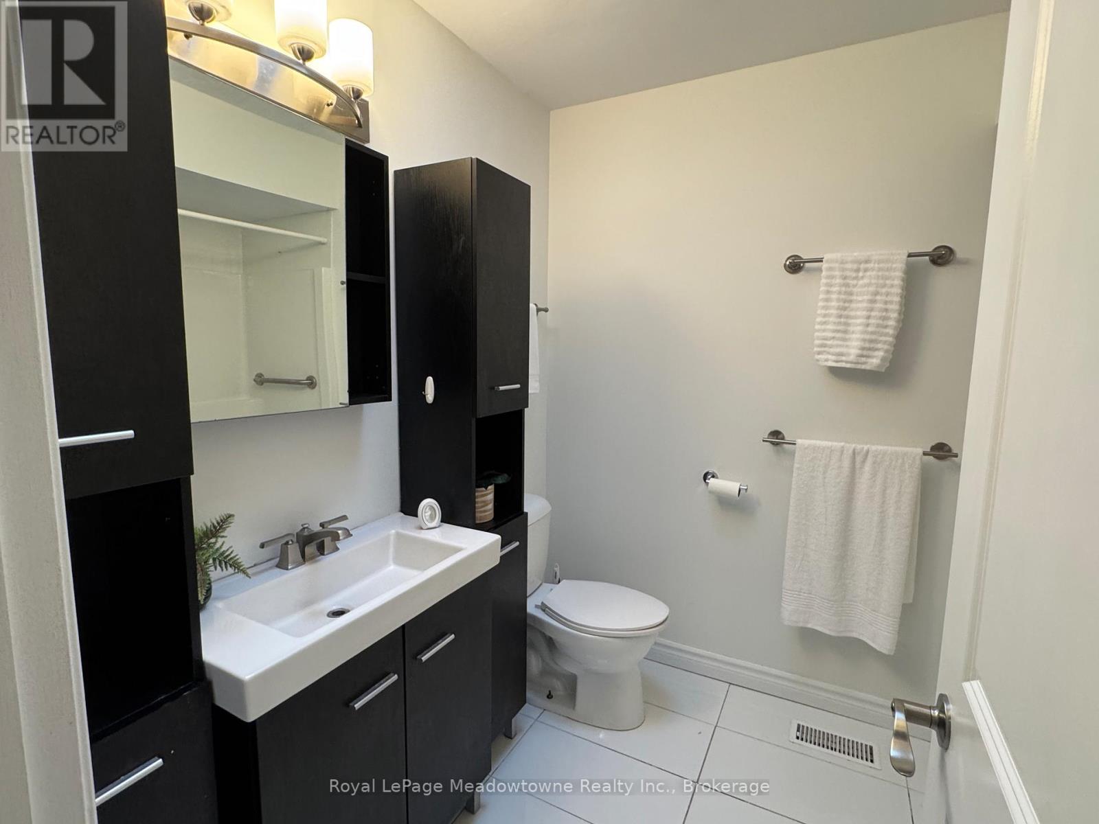 












13 THOMPSON DRIVE

,
Norfolk (Port Dover),




Ontario
N0A1N4

