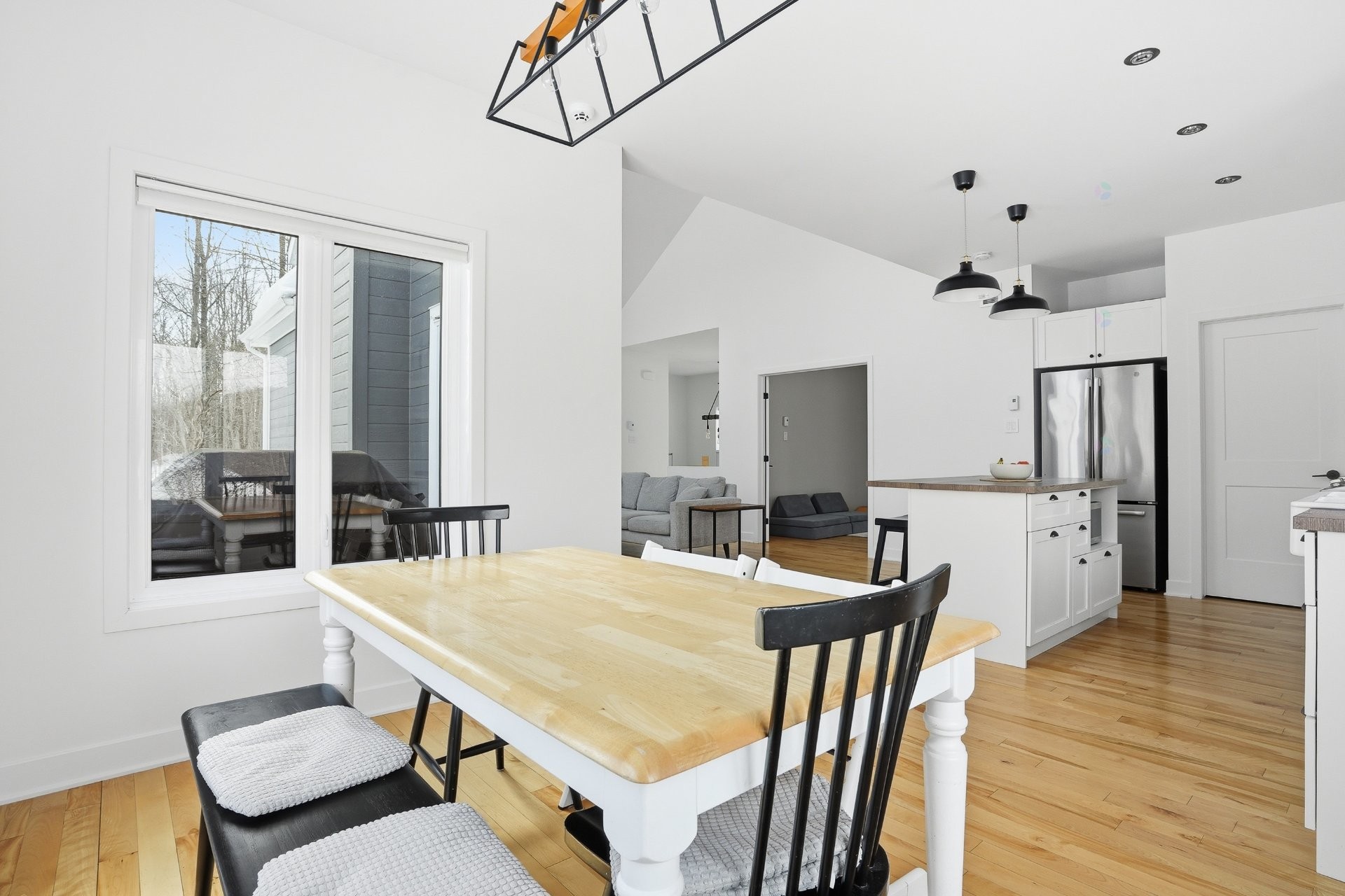 









160


Ch. Picard

,
Shefford,




QC
J2M1J1

