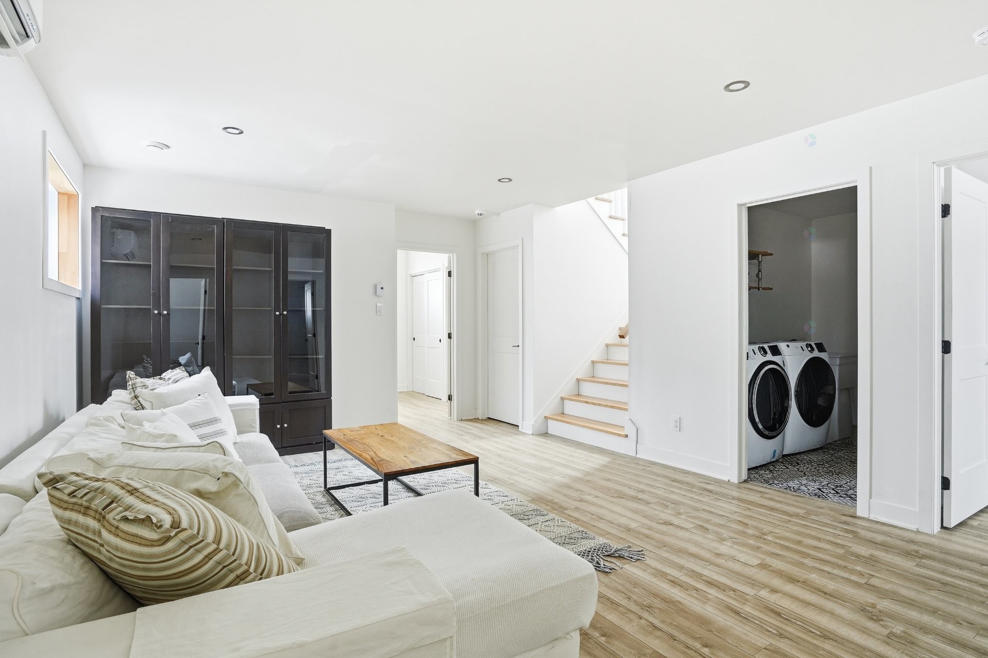 









160


Ch. Picard

,
Shefford,




QC
J2M1J1

