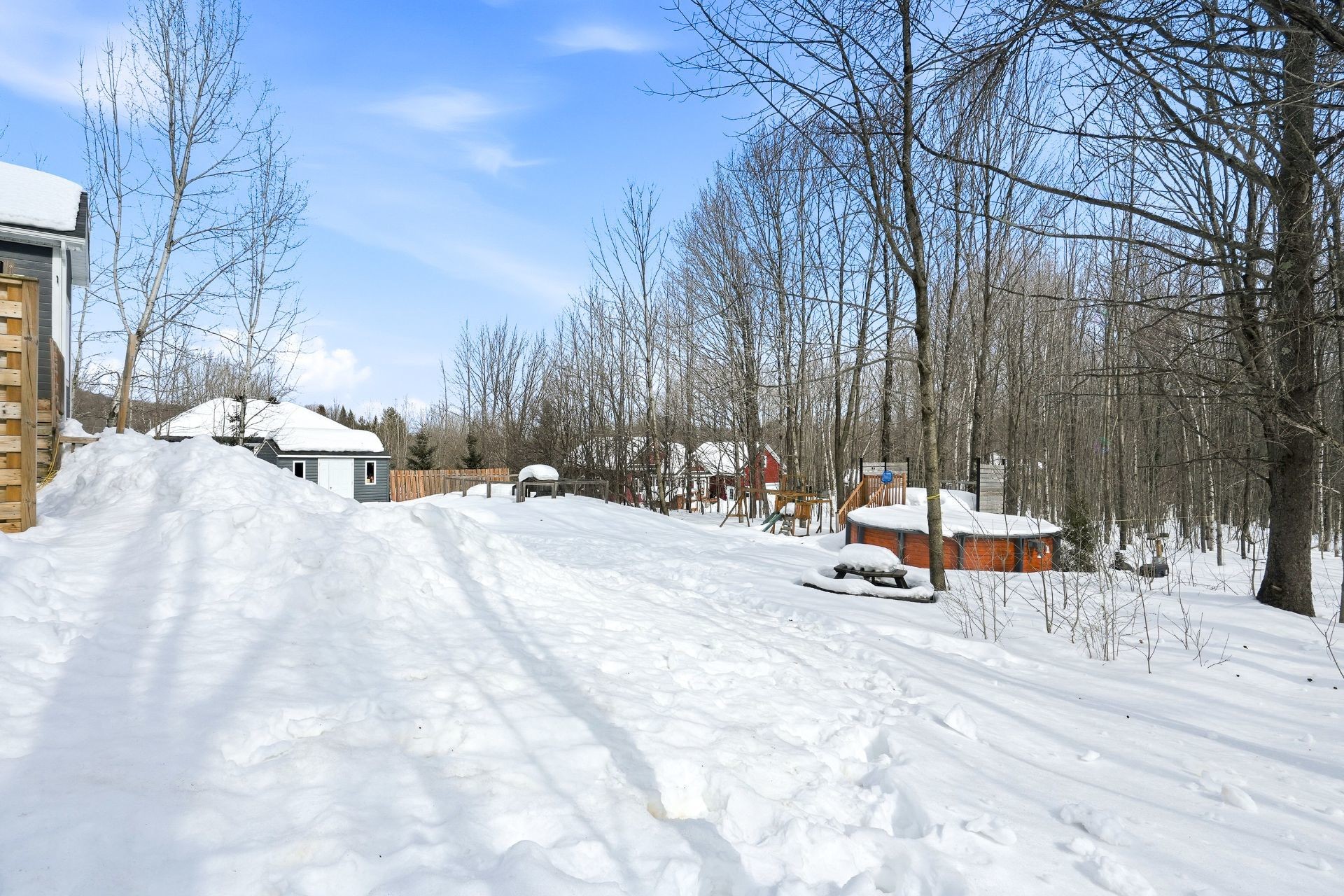 









160


Ch. Picard

,
Shefford,




QC
J2M1J1

