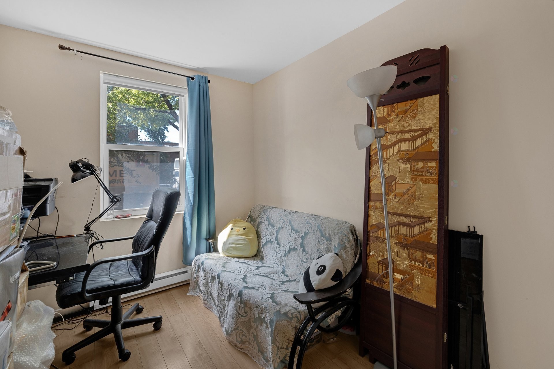 









3911


Boul. Cavendish

, 2,
Montréal (Côte-des-Neiges/Notre-Dame-de-Grâce),




QC
H4B2N4

