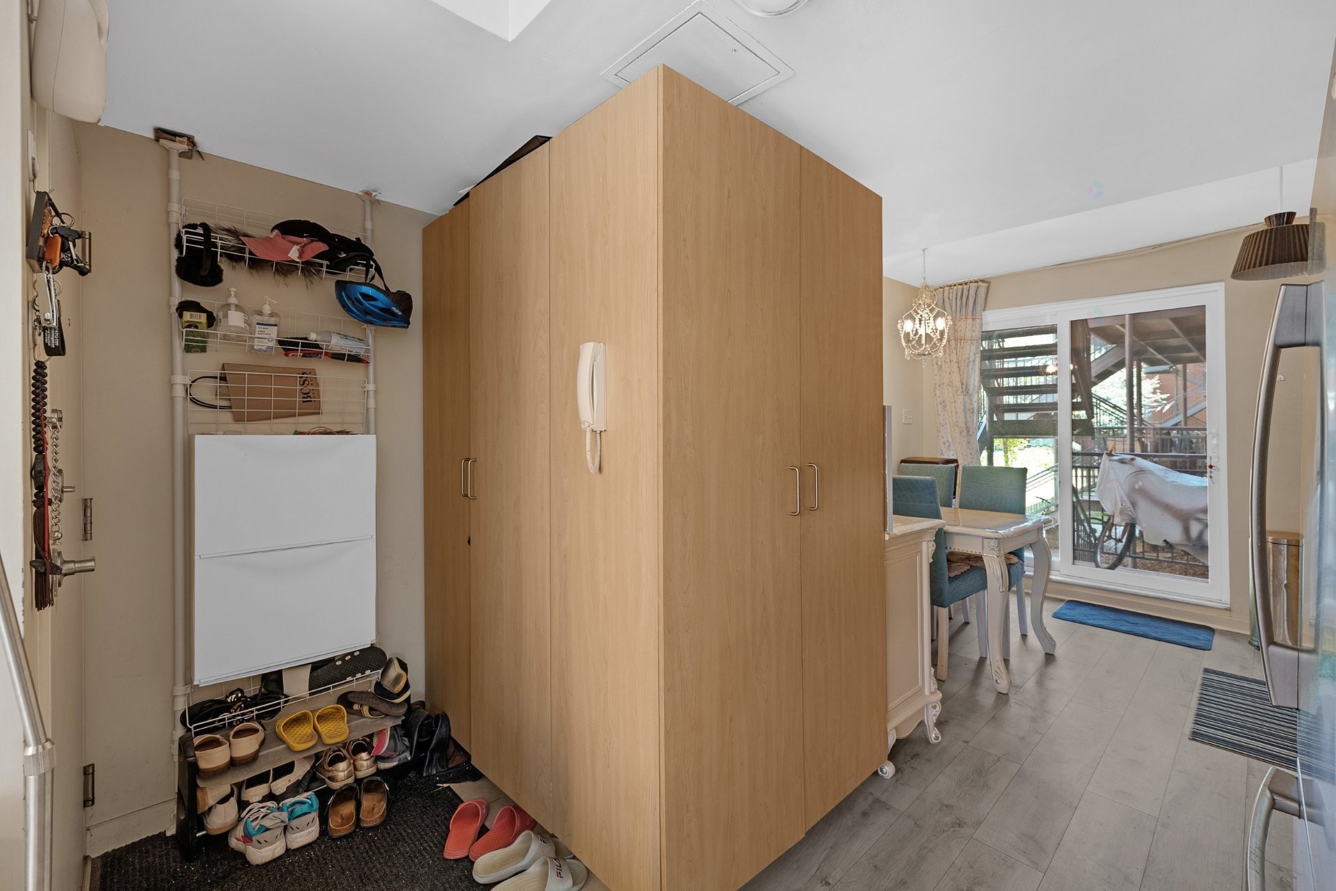 









3911


Boul. Cavendish

, 2,
Montréal (Côte-des-Neiges/Notre-Dame-de-Grâce),




QC
H4B2N4

