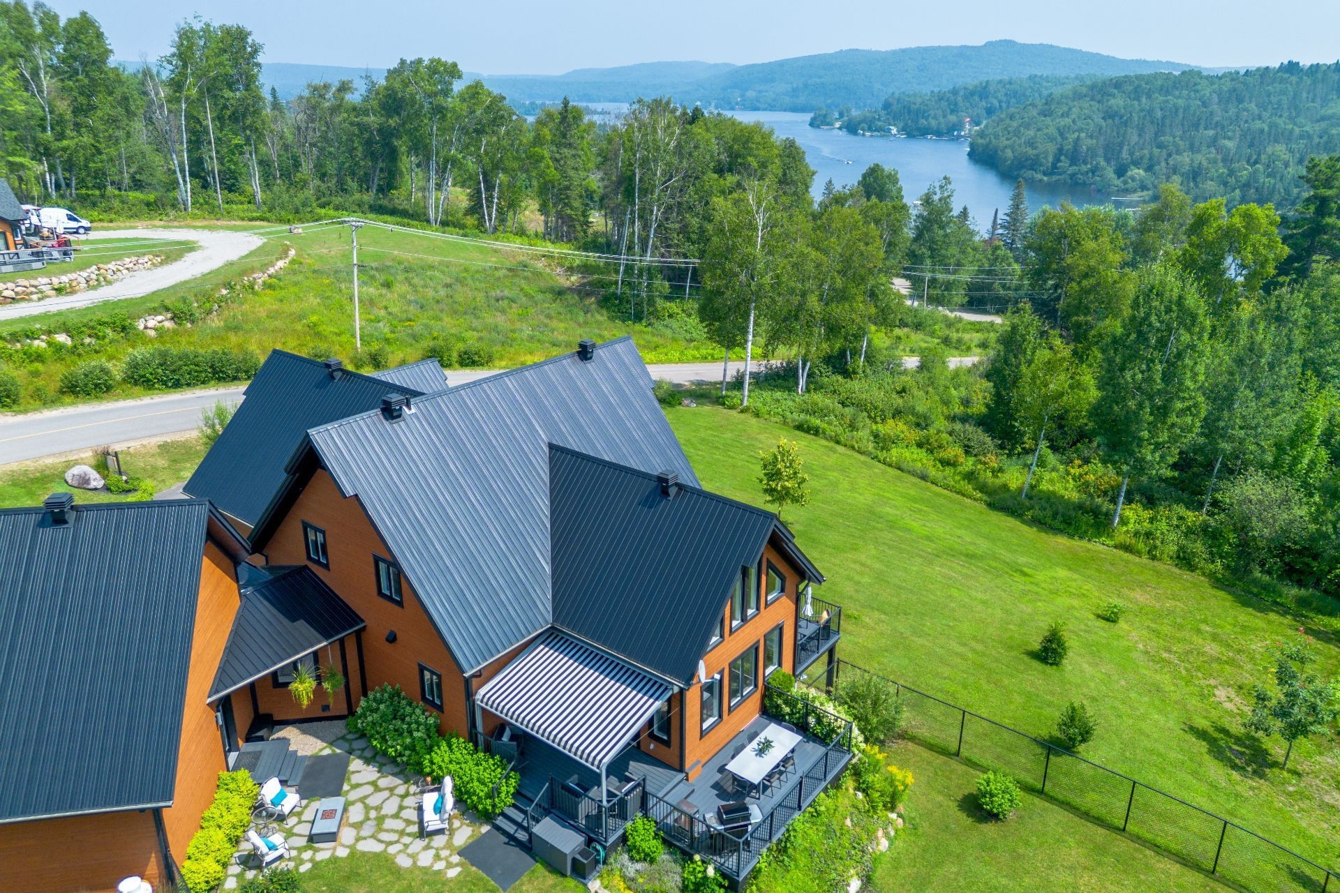 









521


Rue Vic

,
Saint-Michel-des-Saints,




QC
J0K3B0

