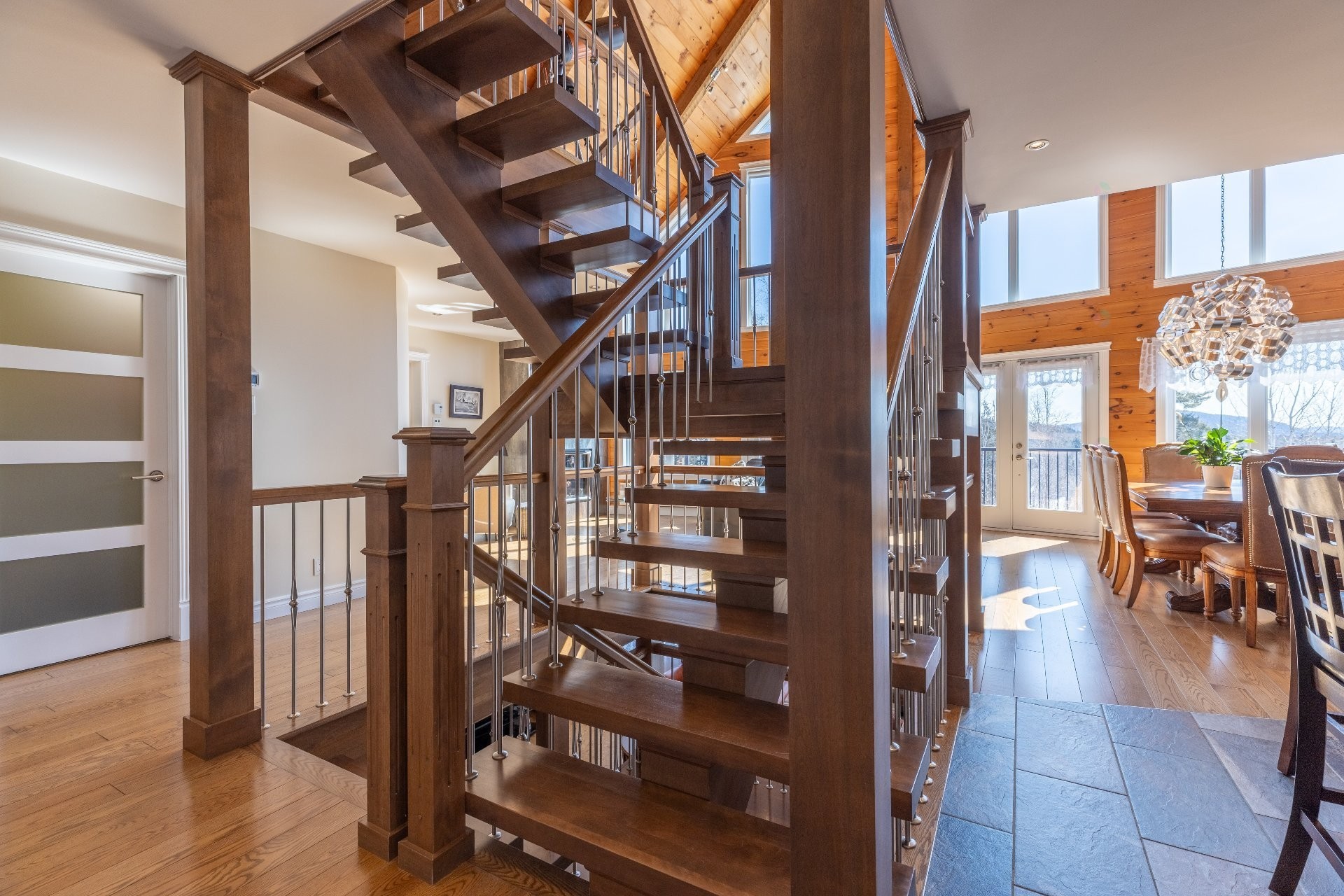 









521


Rue Vic

,
Saint-Michel-des-Saints,




QC
J0K3B0

