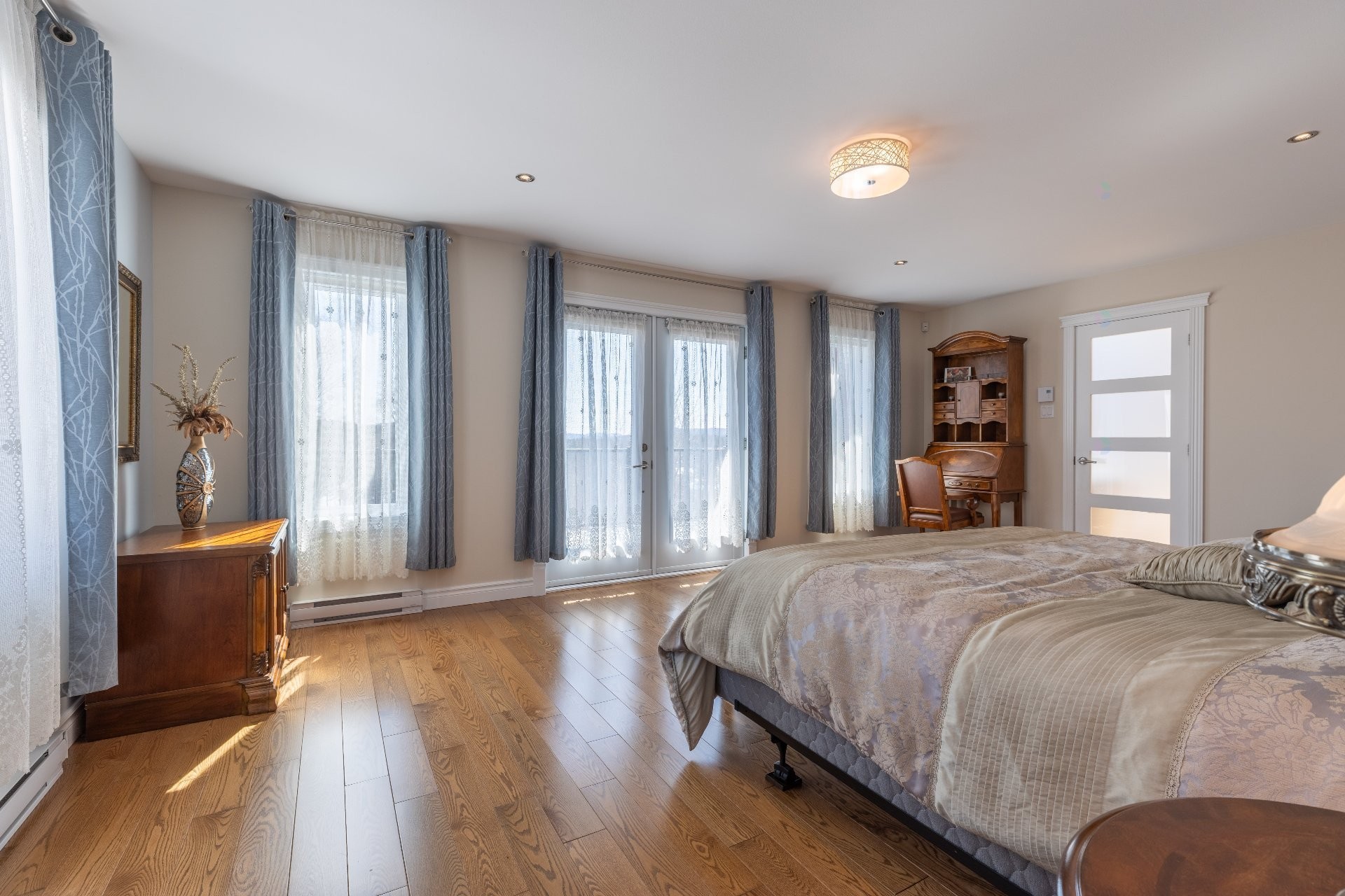 









521


Rue Vic

,
Saint-Michel-des-Saints,




QC
J0K3B0

