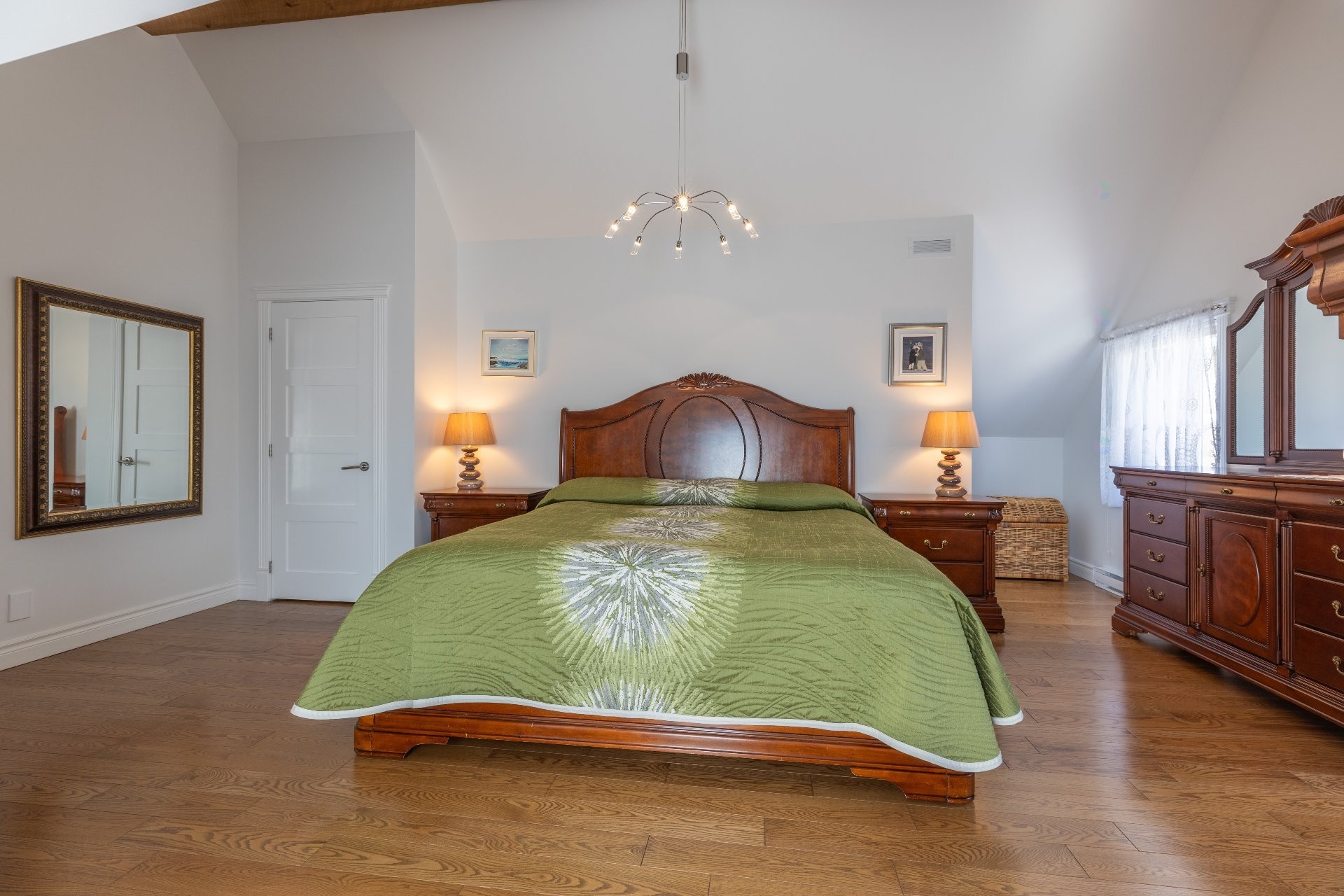 









521


Rue Vic

,
Saint-Michel-des-Saints,




QC
J0K3B0

