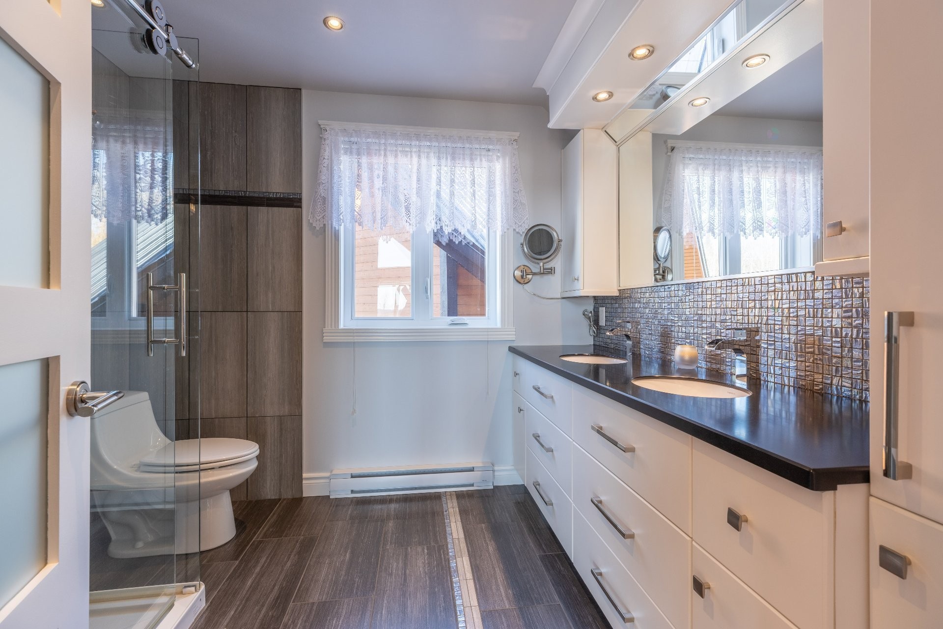 









521


Rue Vic

,
Saint-Michel-des-Saints,




QC
J0K3B0

