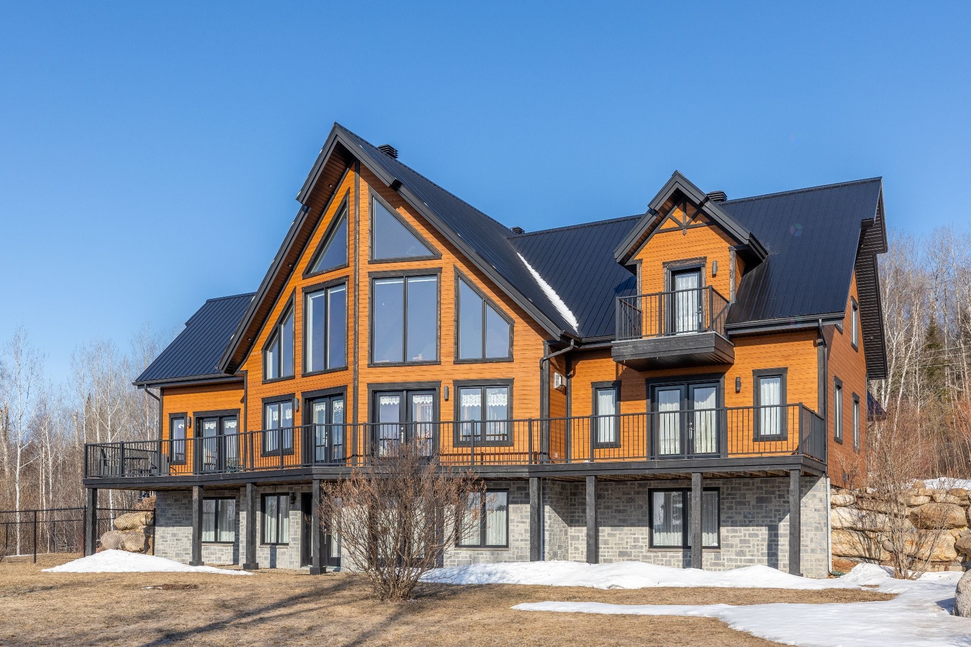 









521


Rue Vic

,
Saint-Michel-des-Saints,




QC
J0K3B0

