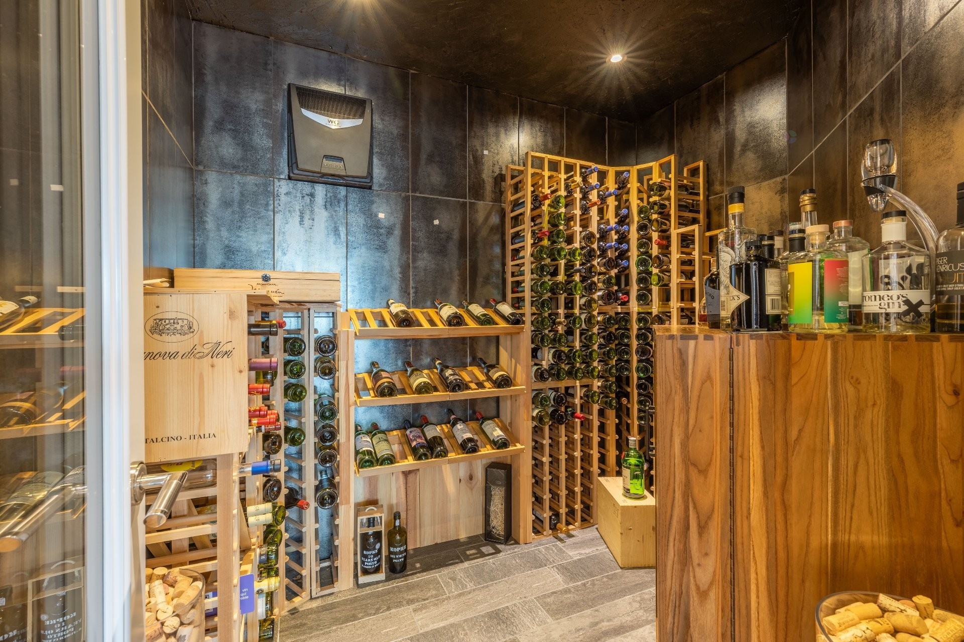 









521


Rue Vic

,
Saint-Michel-des-Saints,




QC
J0K3B0

