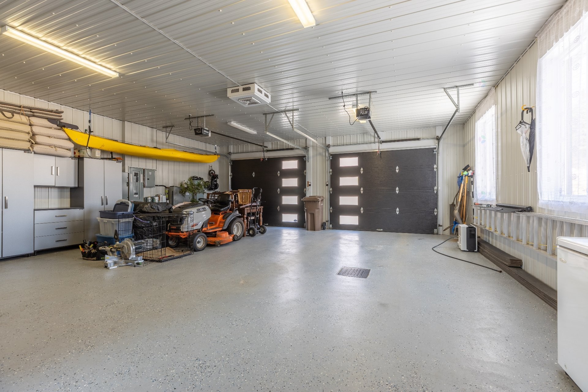









521


Rue Vic

,
Saint-Michel-des-Saints,




QC
J0K3B0

