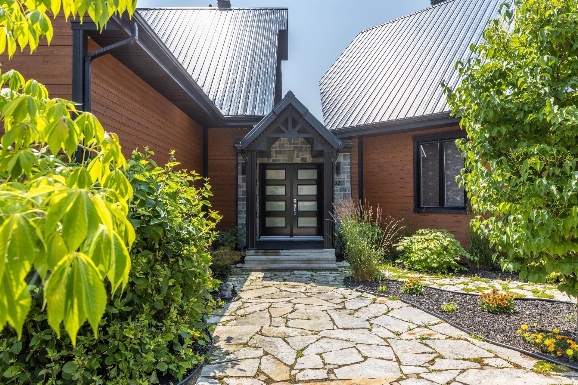 









521


Rue Vic

,
Saint-Michel-des-Saints,




QC
J0K3B0

