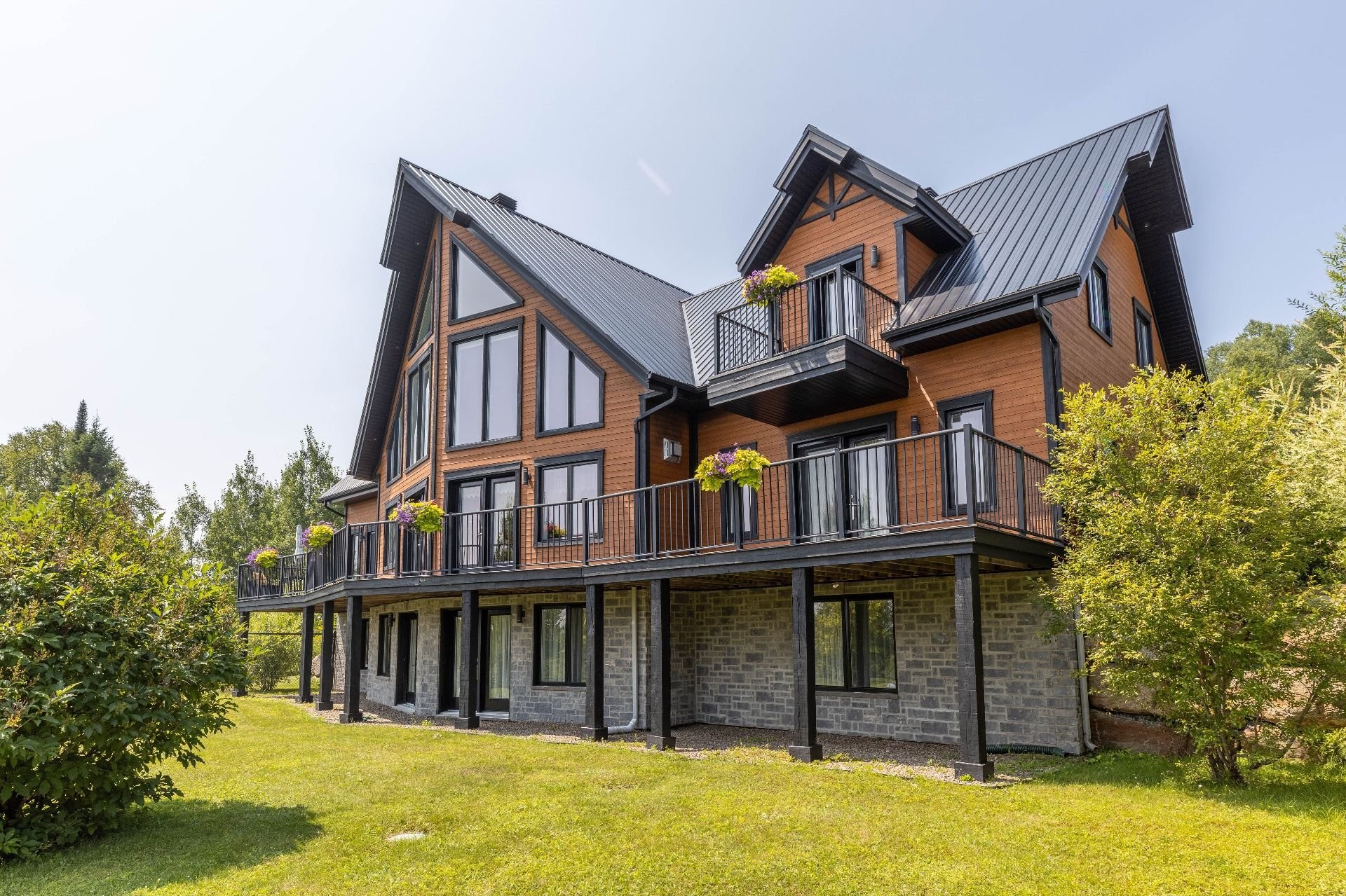









521


Rue Vic

,
Saint-Michel-des-Saints,




QC
J0K3B0

