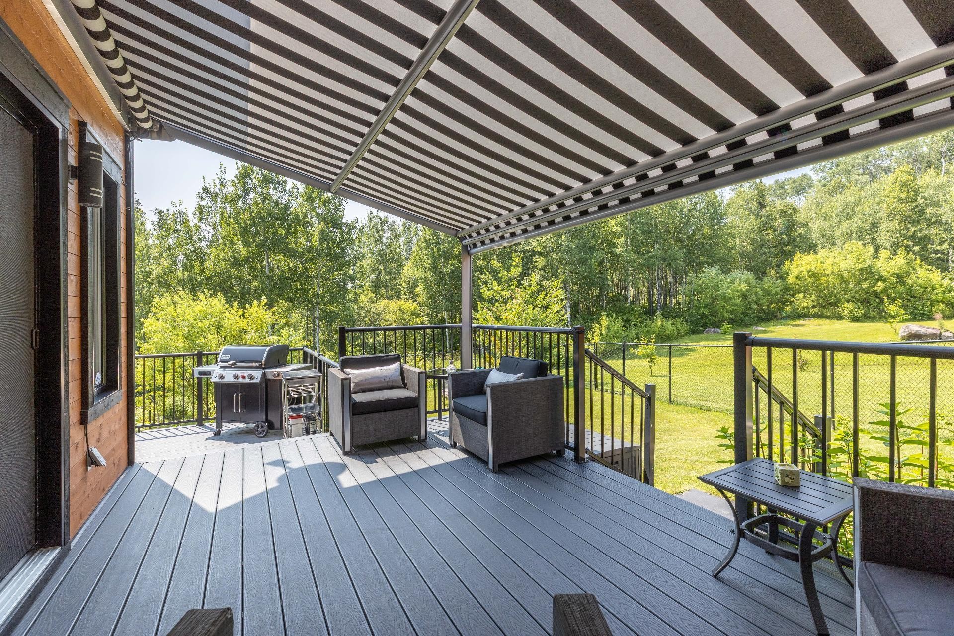 









521


Rue Vic

,
Saint-Michel-des-Saints,




QC
J0K3B0

