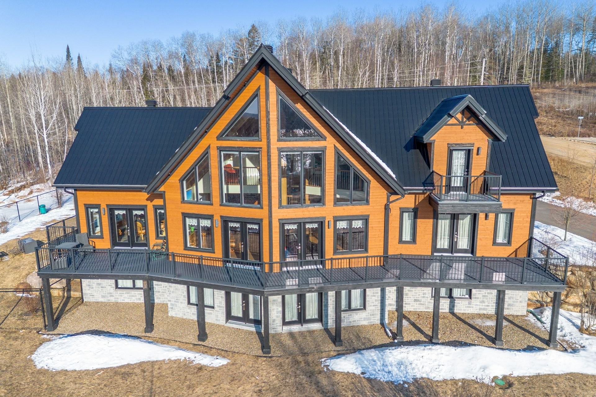 









521


Rue Vic

,
Saint-Michel-des-Saints,




QC
J0K3B0

