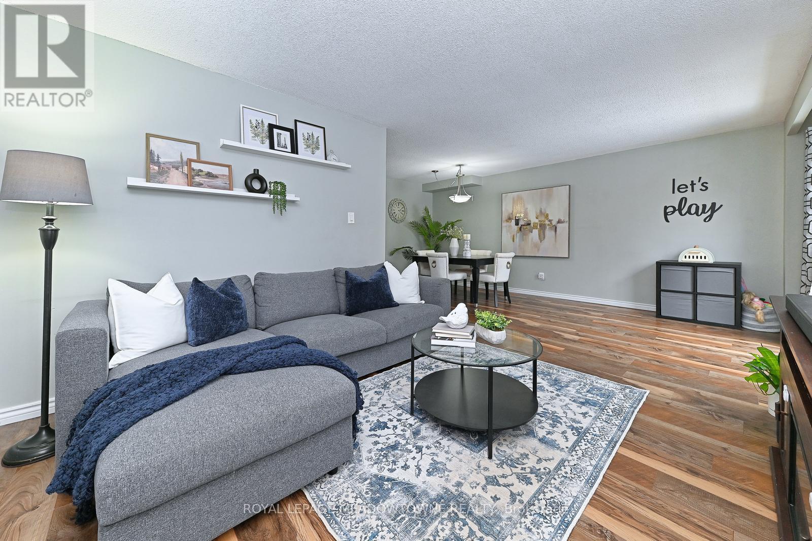 












74 - 80 LYNDEN CIRCLE

,
Halton Hills,




Ontario
L7G4Y8

