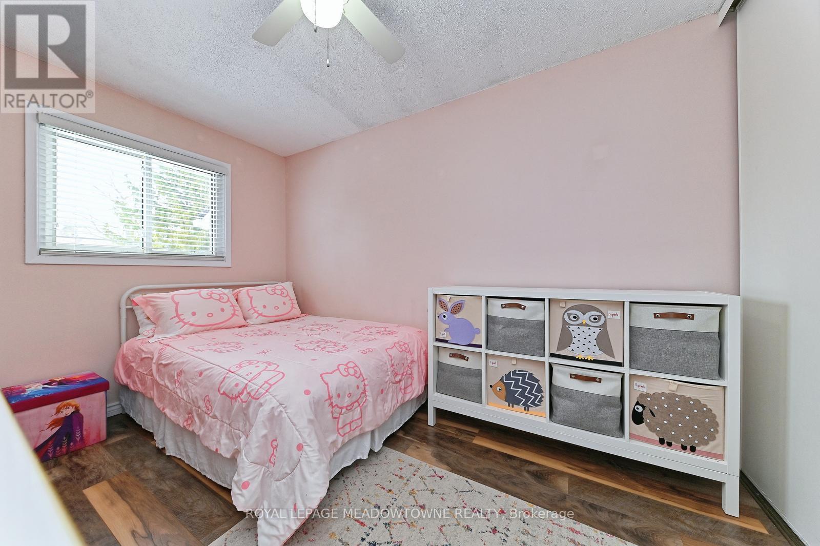 












74 - 80 LYNDEN CIRCLE

,
Halton Hills,




Ontario
L7G4Y8

