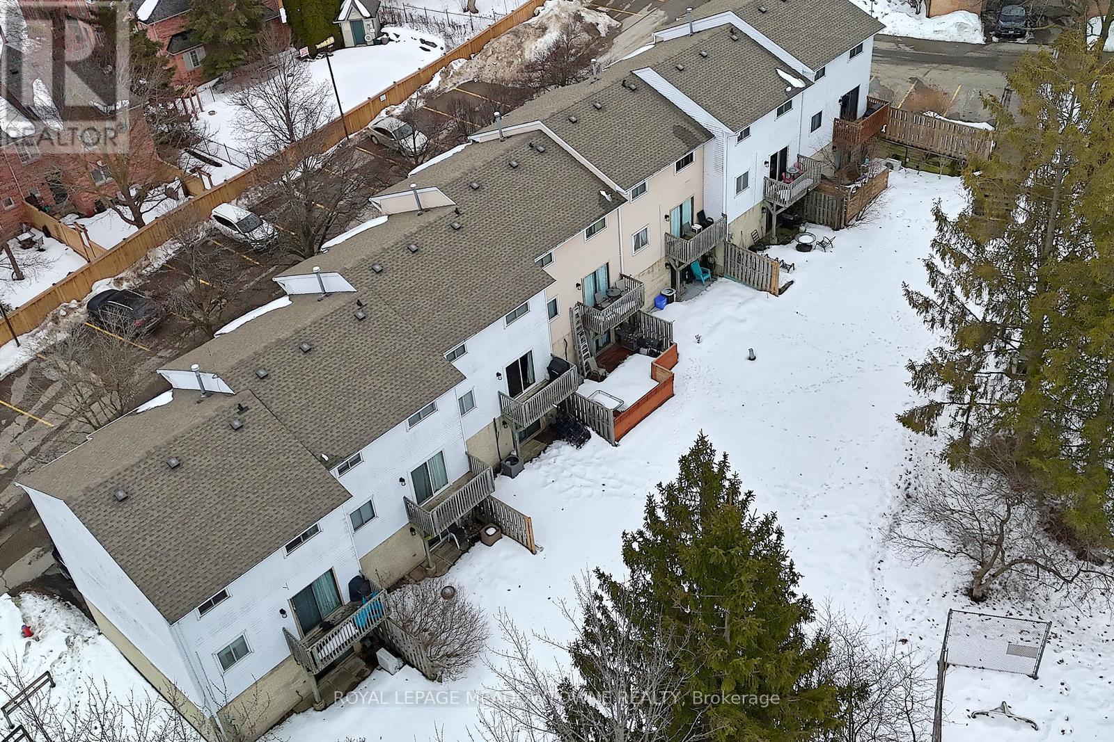 












74 - 80 LYNDEN CIRCLE

,
Halton Hills,




Ontario
L7G4Y8

