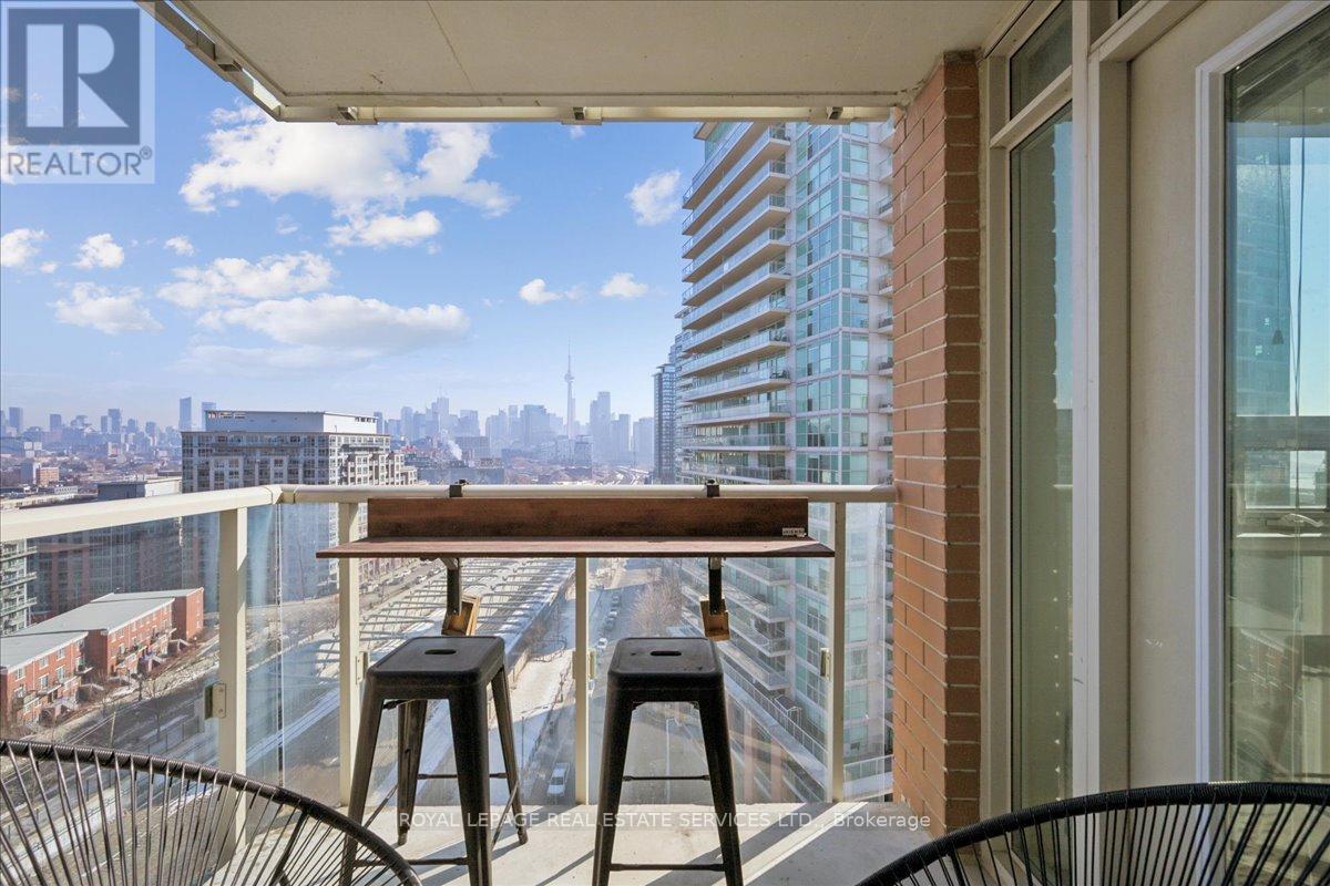 












1502 - 125 WESTERN BATTERY ROAD

,
Toronto,




Ontario
M6K3R8

