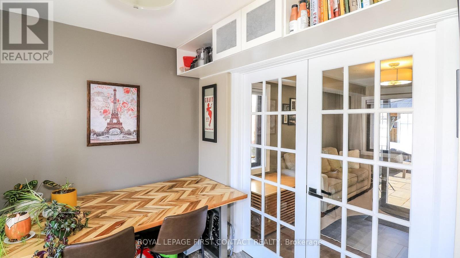 












34 RIDWELL STREET

,
Barrie,




Ontario
L4N0W7

