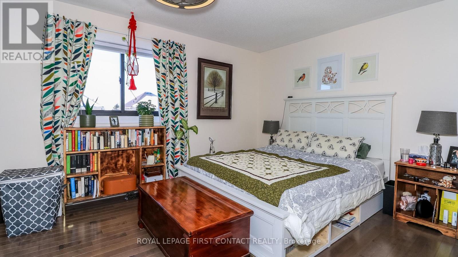 












34 RIDWELL STREET

,
Barrie,




Ontario
L4N0W7

