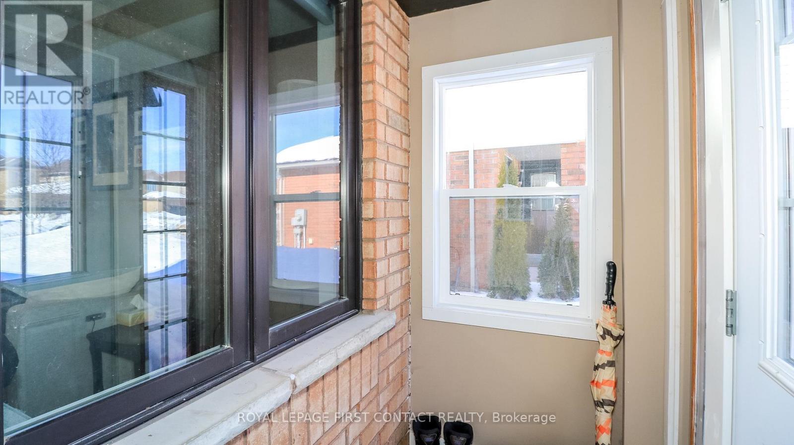 












34 RIDWELL STREET

,
Barrie,




Ontario
L4N0W7

