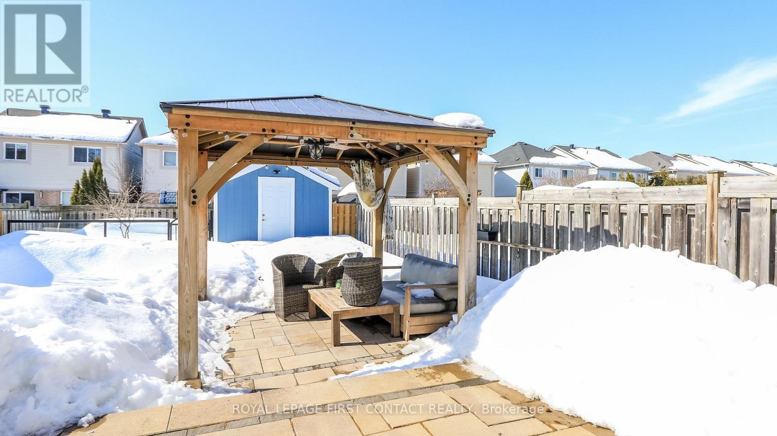 












34 RIDWELL STREET

,
Barrie,




Ontario
L4N0W7

