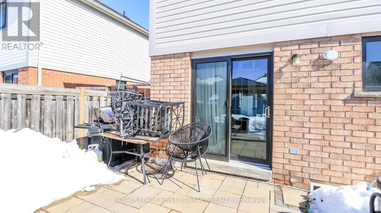 












34 RIDWELL STREET

,
Barrie,




Ontario
L4N0W7

