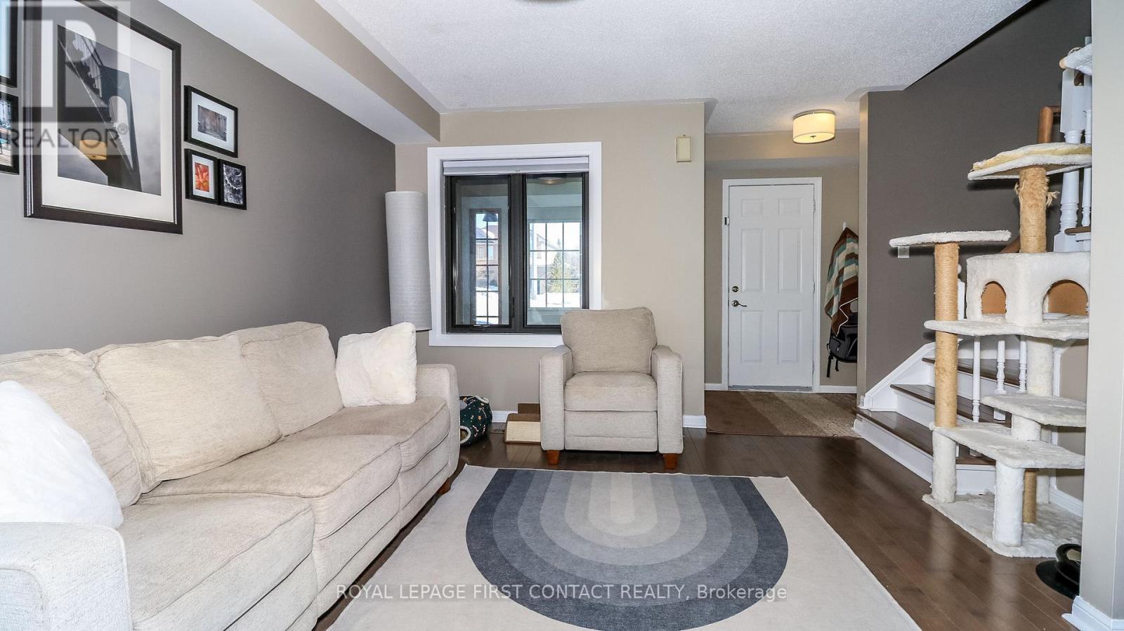 












34 RIDWELL STREET

,
Barrie,




Ontario
L4N0W7

