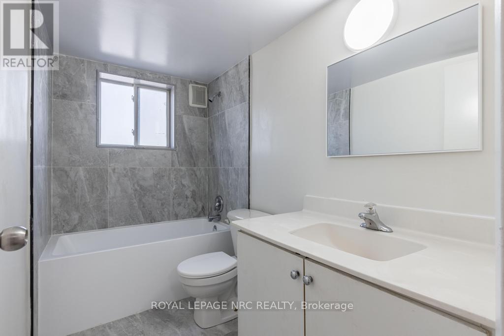 












UNIT 202 - 14 JOHN STREET

,
Grimsby,




Ontario
L3M1X5

