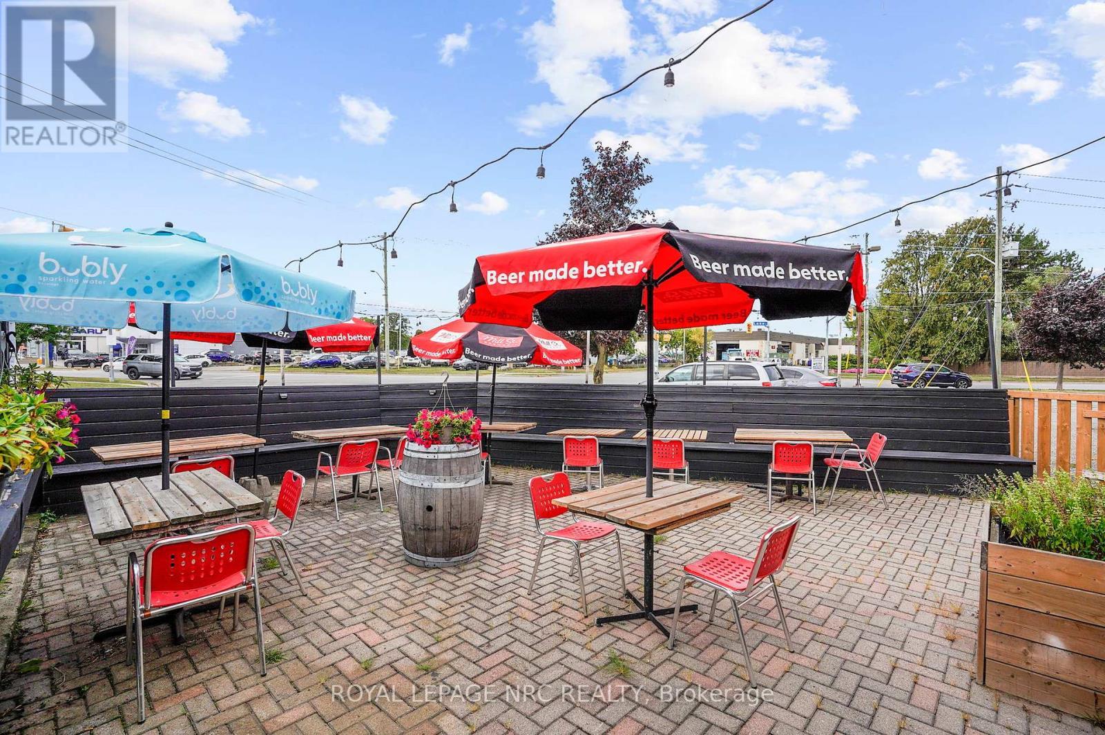 












312 LAKE STREET

,
St. Catharines (Lakeport),




Ontario
L2N4H4

