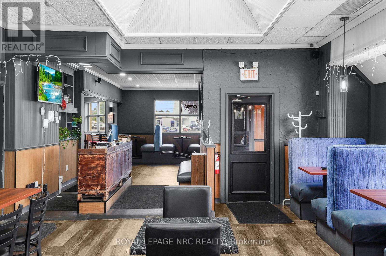 












312 LAKE STREET

,
St. Catharines (Lakeport),




Ontario
L2N4H4

