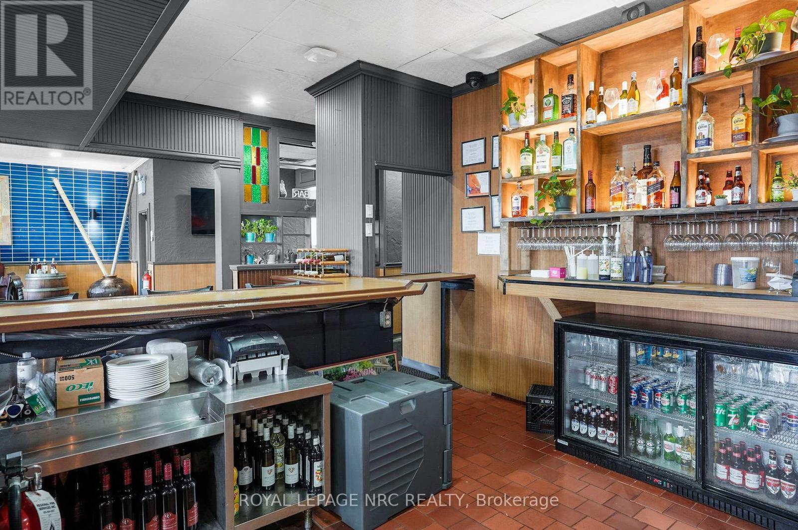 












312 LAKE STREET

,
St. Catharines (Lakeport),




Ontario
L2N4H4

