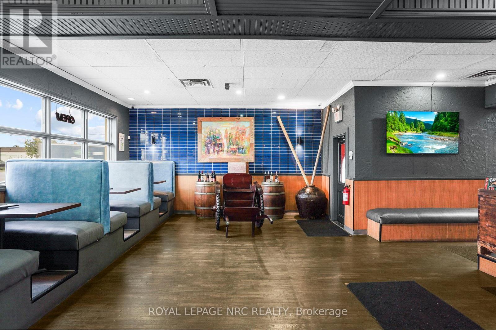 












312 LAKE STREET

,
St. Catharines (Lakeport),




Ontario
L2N4H4

