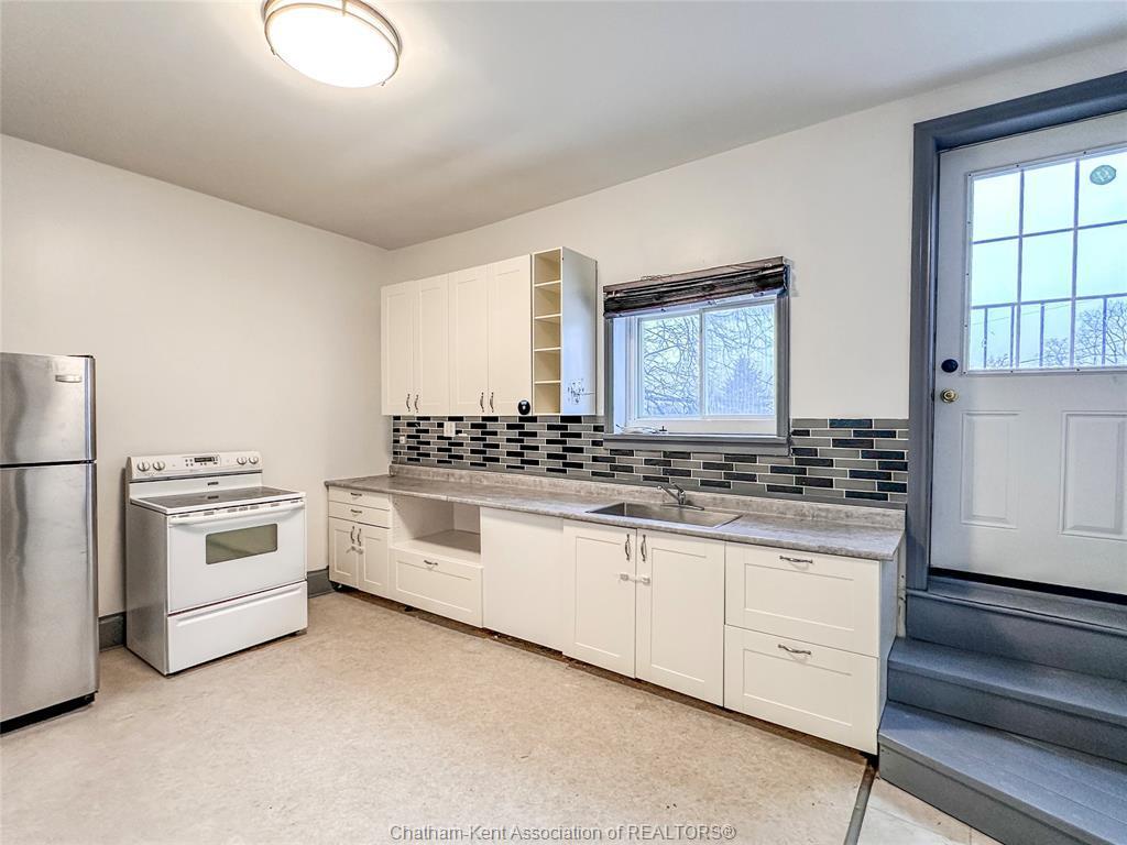 









35


Main

Street West,
Ridgetown,




ON
N0P 1C0

