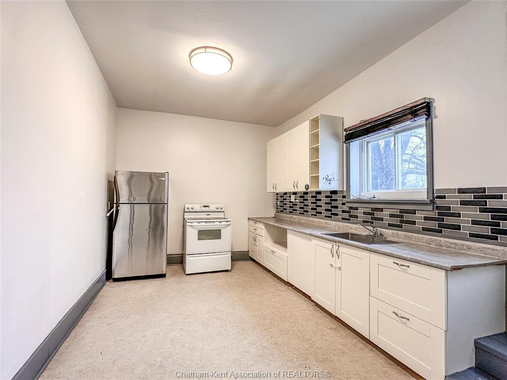 









35


Main

Street West,
Ridgetown,




ON
N0P 1C0

