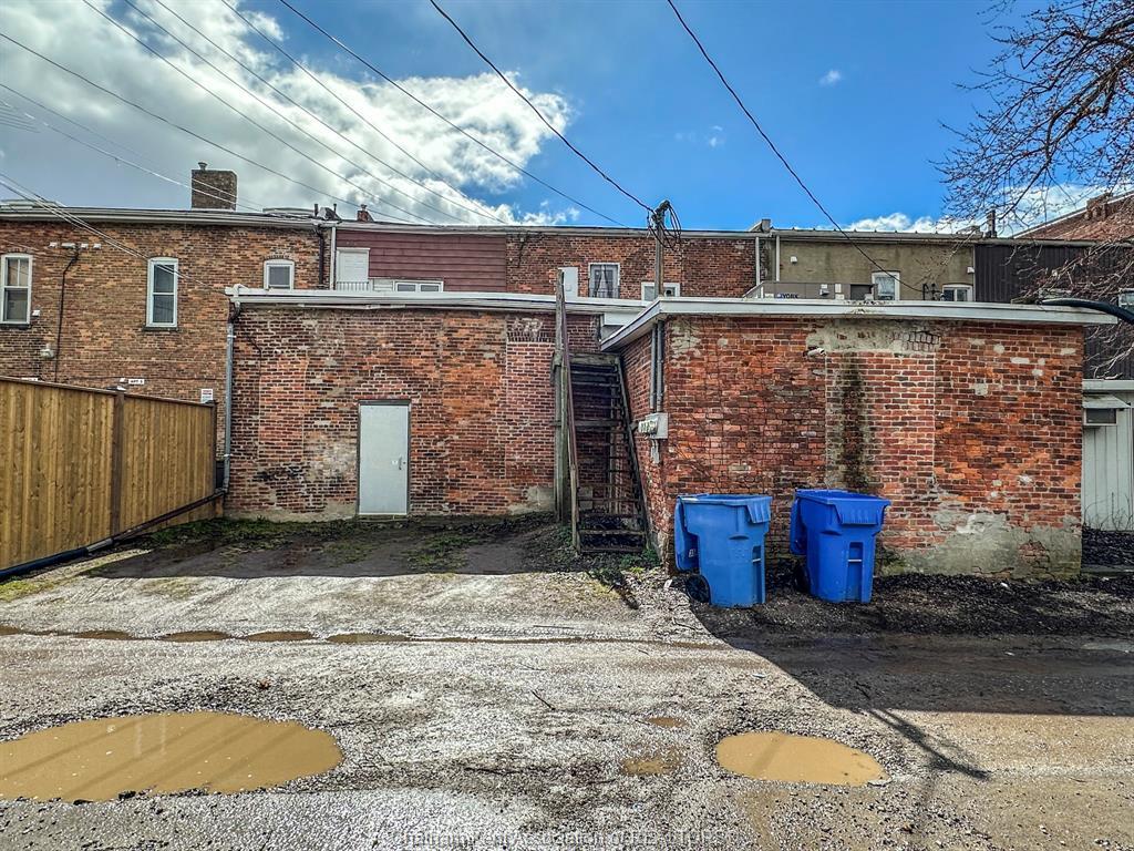 









35


Main

Street West,
Ridgetown,




ON
N0P 1C0

