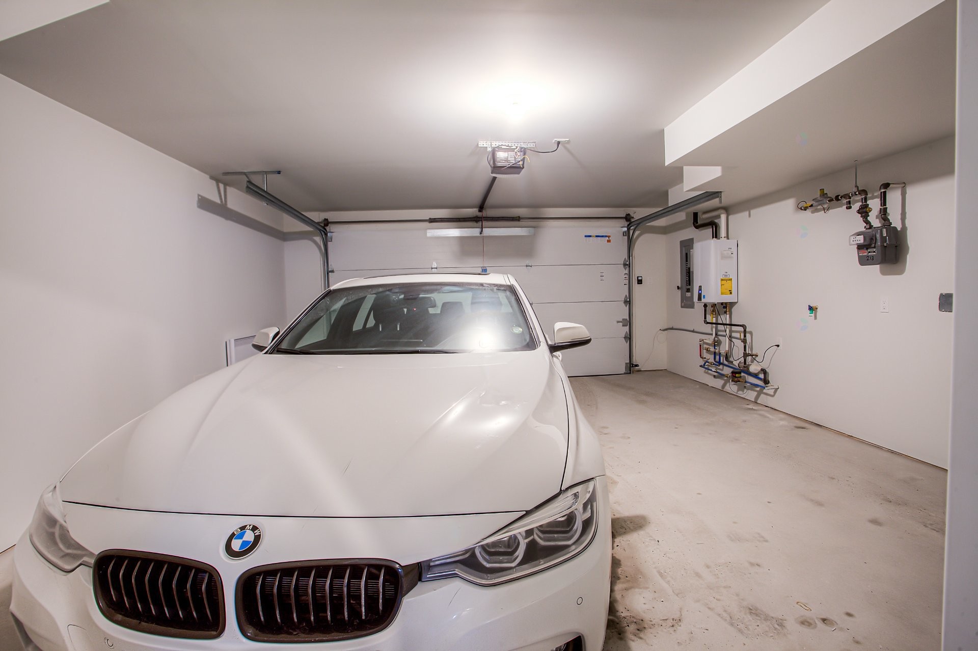 









213


Av. Mason

,
Pointe-Claire,




QC
H9R0E6

