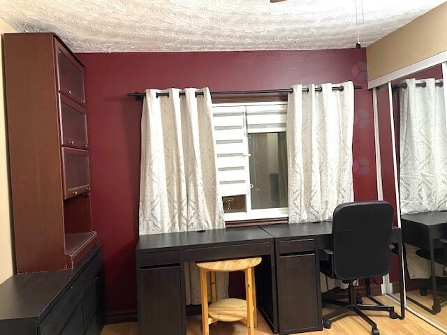 









288


Rue Champlain

,
Gatineau (Hull),




QC
J8X3S2

