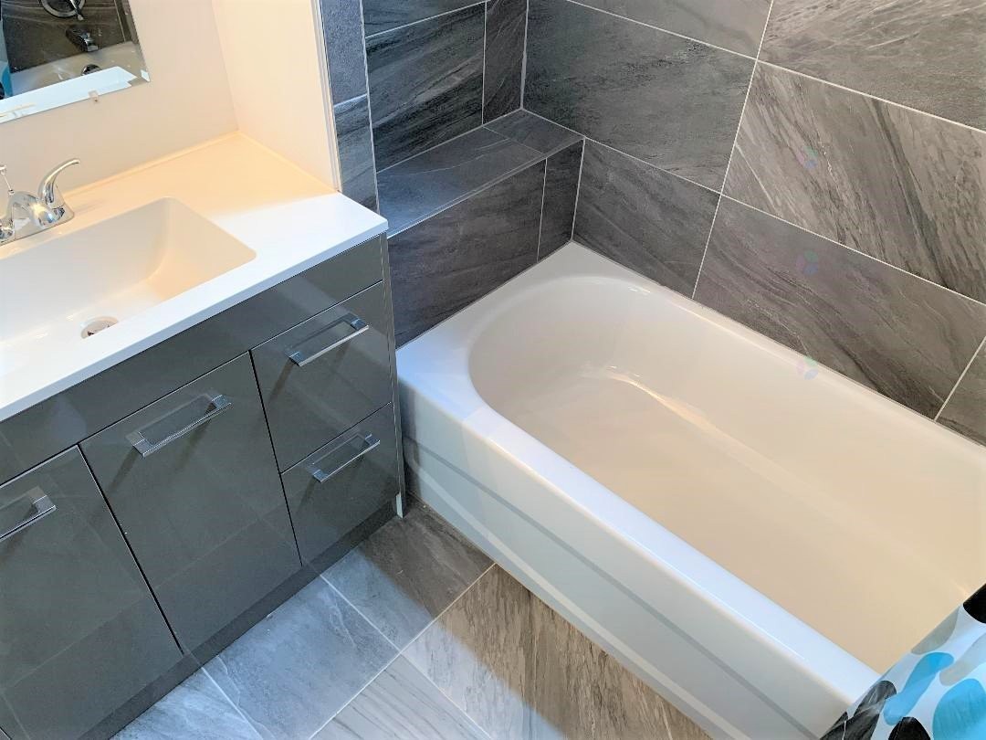 









288


Rue Champlain

,
Gatineau (Hull),




QC
J8X3S2

