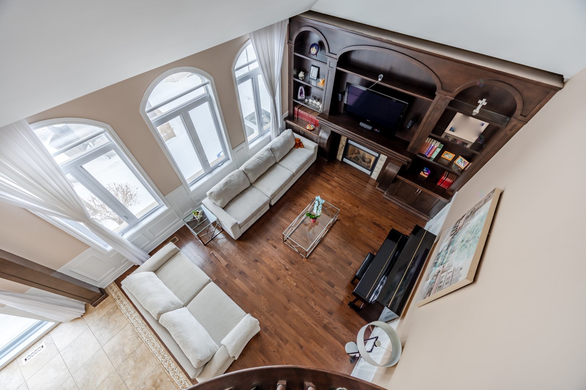 









3885


Carré Pauline-Lighstone

,
Montréal (Saint-Laurent),




QC
H4R3K3

