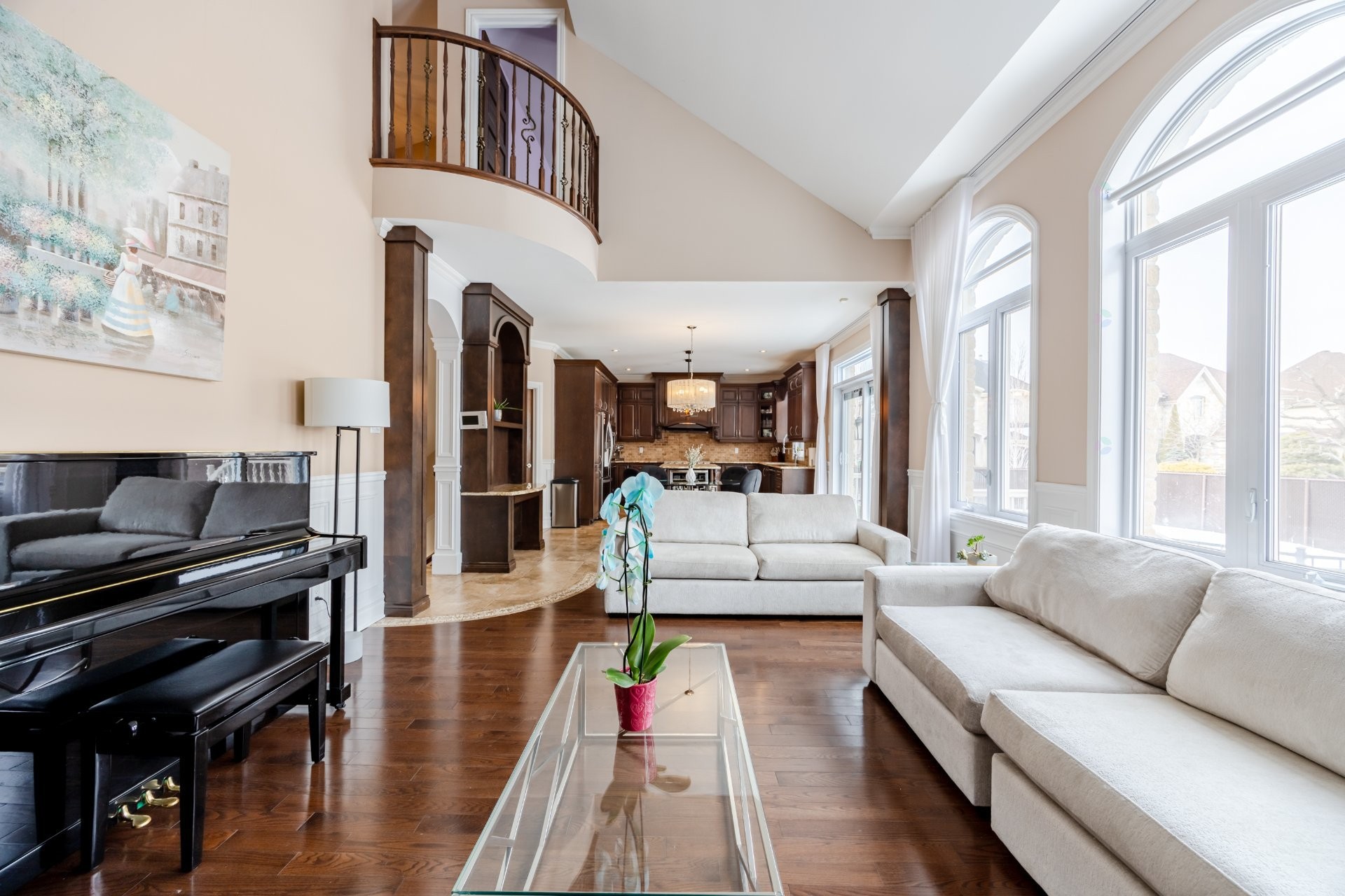 









3885


Carré Pauline-Lighstone

,
Montréal (Saint-Laurent),




QC
H4R3K3

