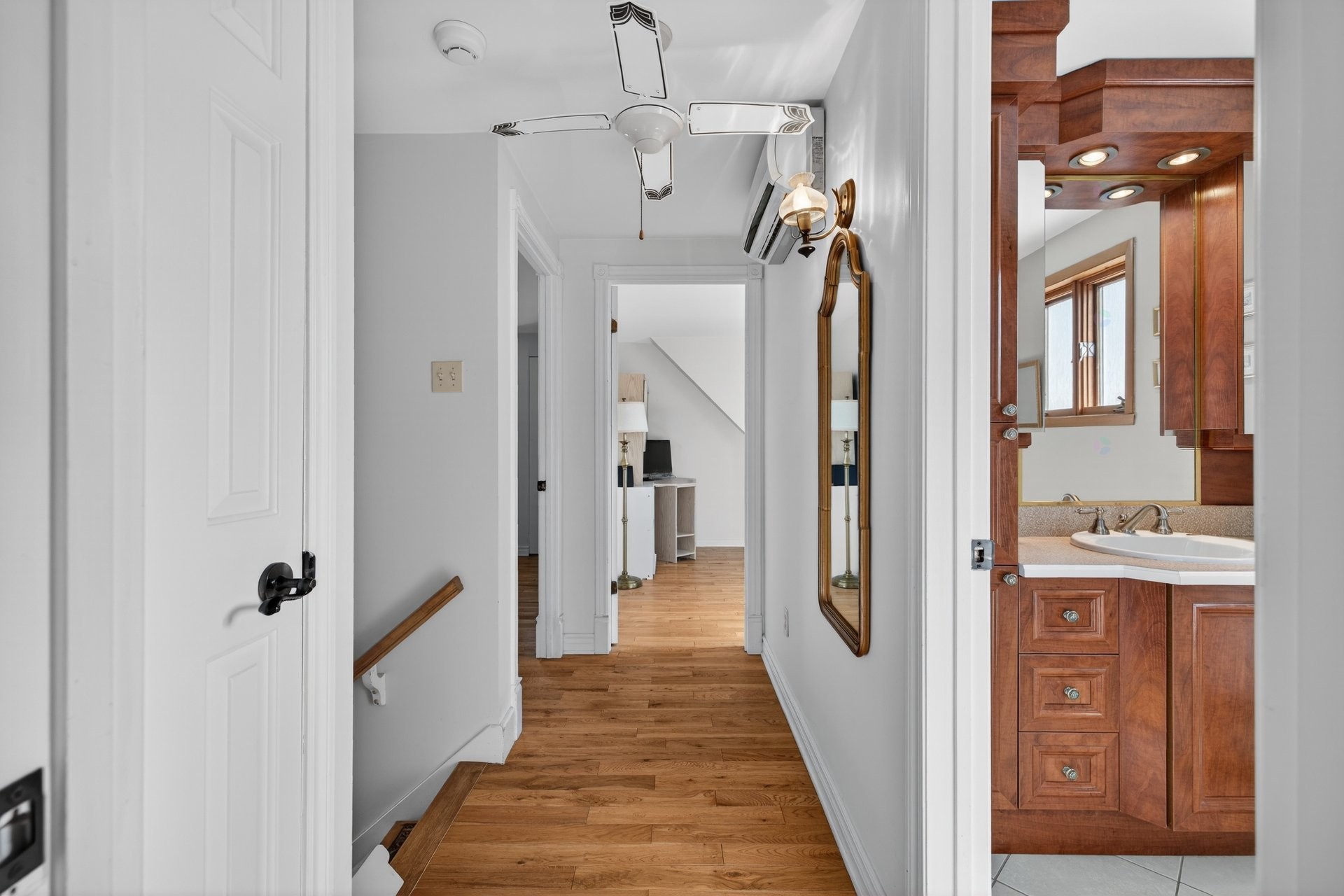 









6


Rue De Montbrun

,
Boucherville,




QC
J4B4T7

