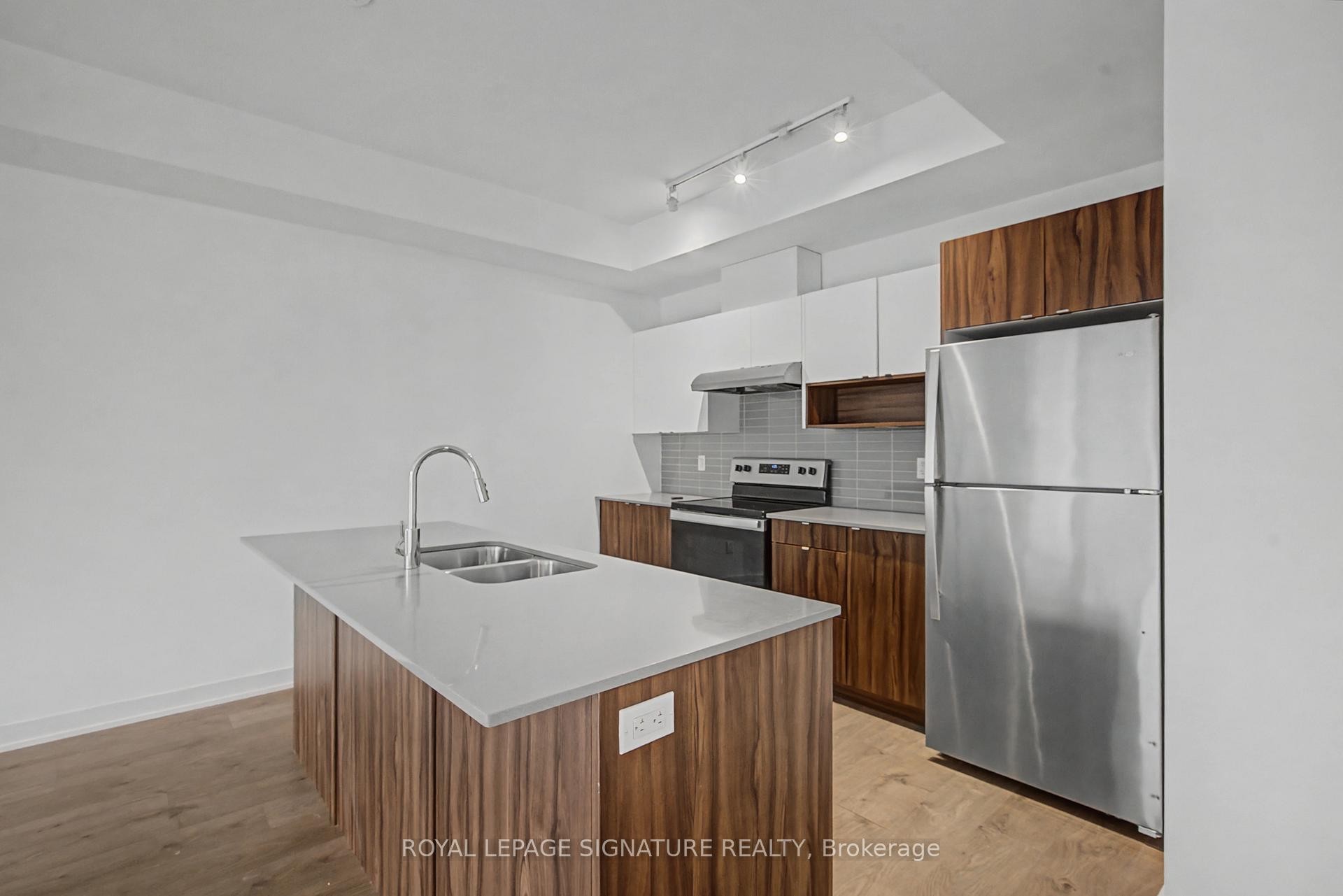 









1121


Cooke

Boulevard, 3,
Burlington,




ON
L7T 0C4

