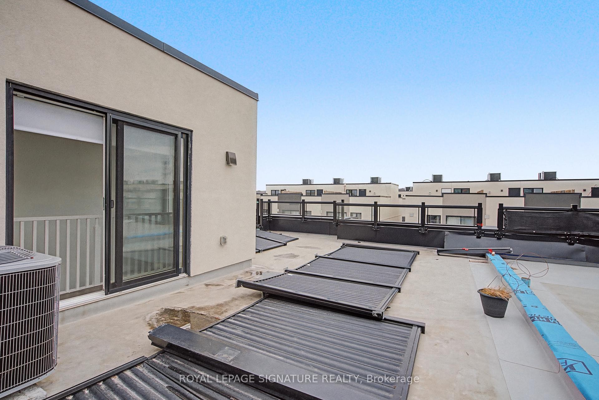 









1121


Cooke

Boulevard, 3,
Burlington,




ON
L7T 0C4

