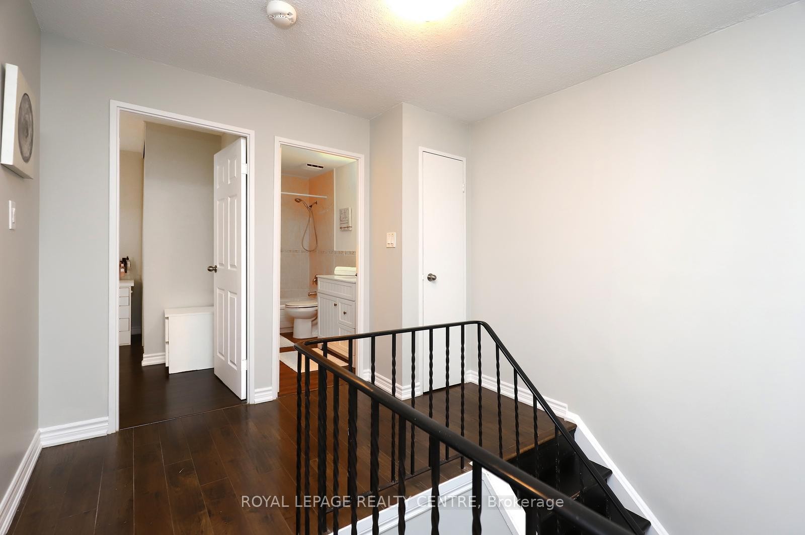 









1055


Dundas

Street East, 171,
Mississauga,




ON
L4Y 3X6

