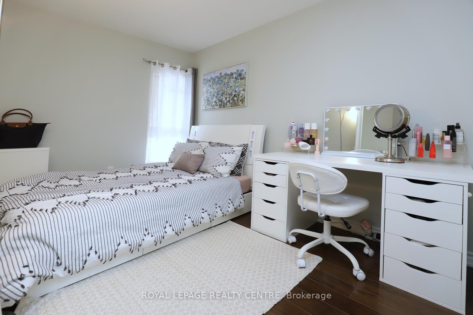 









1055


Dundas

Street East, 171,
Mississauga,




ON
L4Y 3X6

