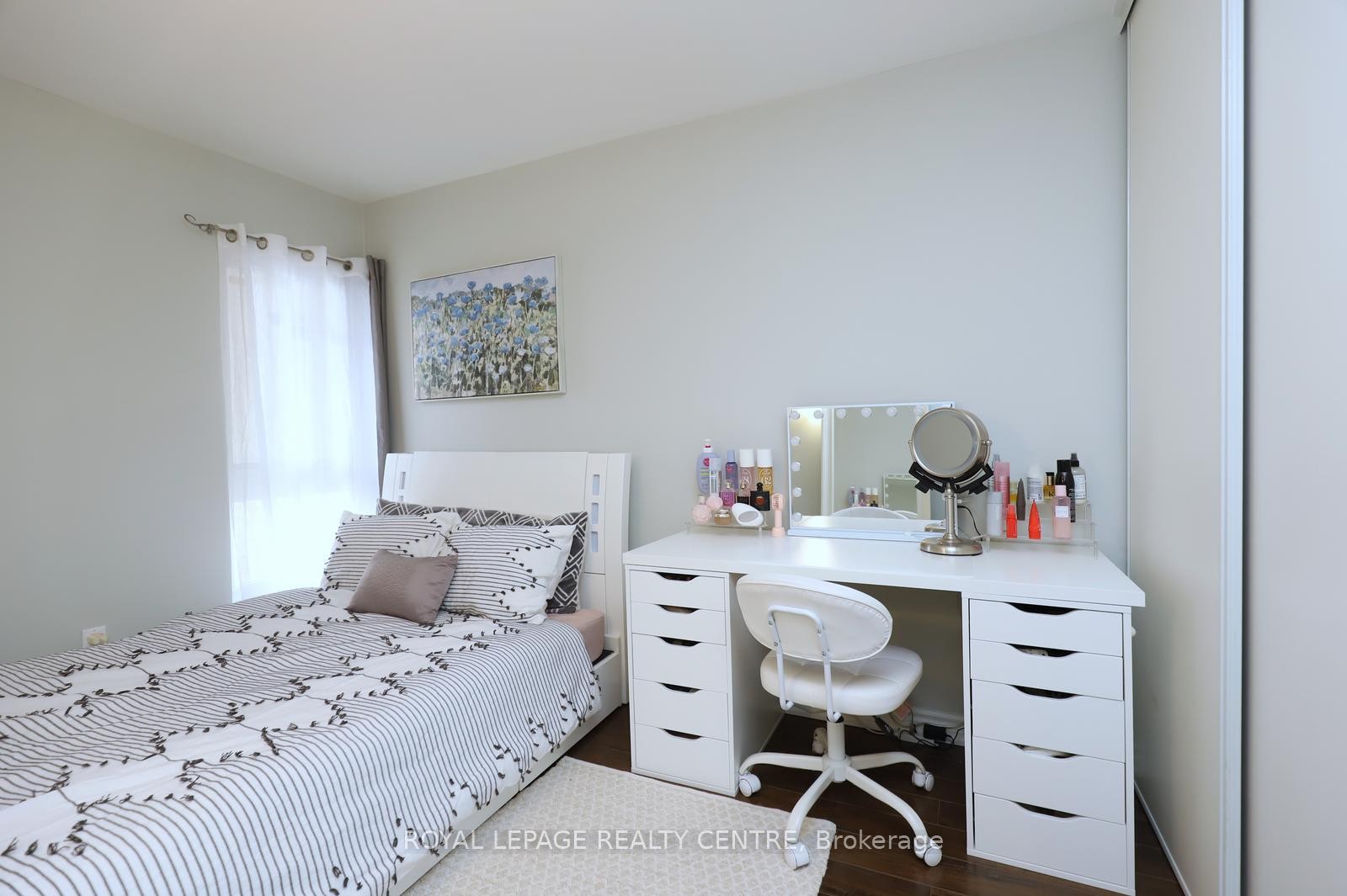









1055


Dundas

Street East, 171,
Mississauga,




ON
L4Y 3X6

