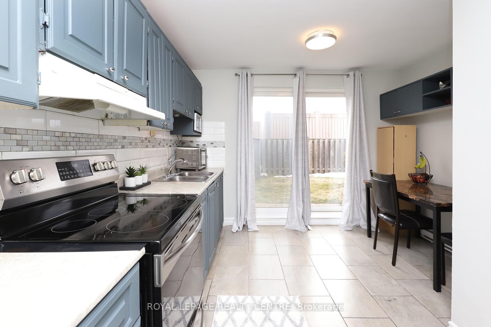 









1055


Dundas

Street East, 171,
Mississauga,




ON
L4Y 3X6

