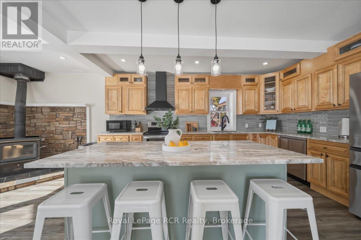 












392010 GREY ROAD 109

,
Southgate,




Ontario
N0G2A0

